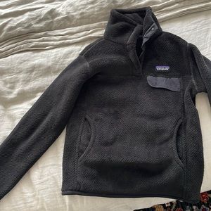 Patagonia quarter button up fleece — size small, like new!